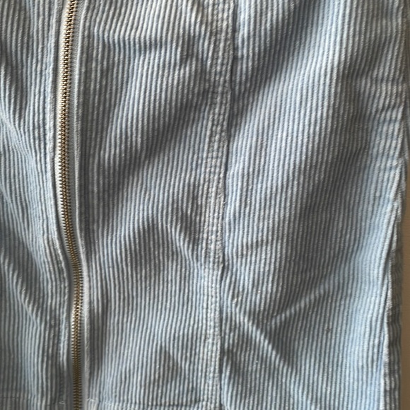Forever 21:Baby Blue Corduroy Mini Skirt with zipper detail. Size S - Picture 4 of 5